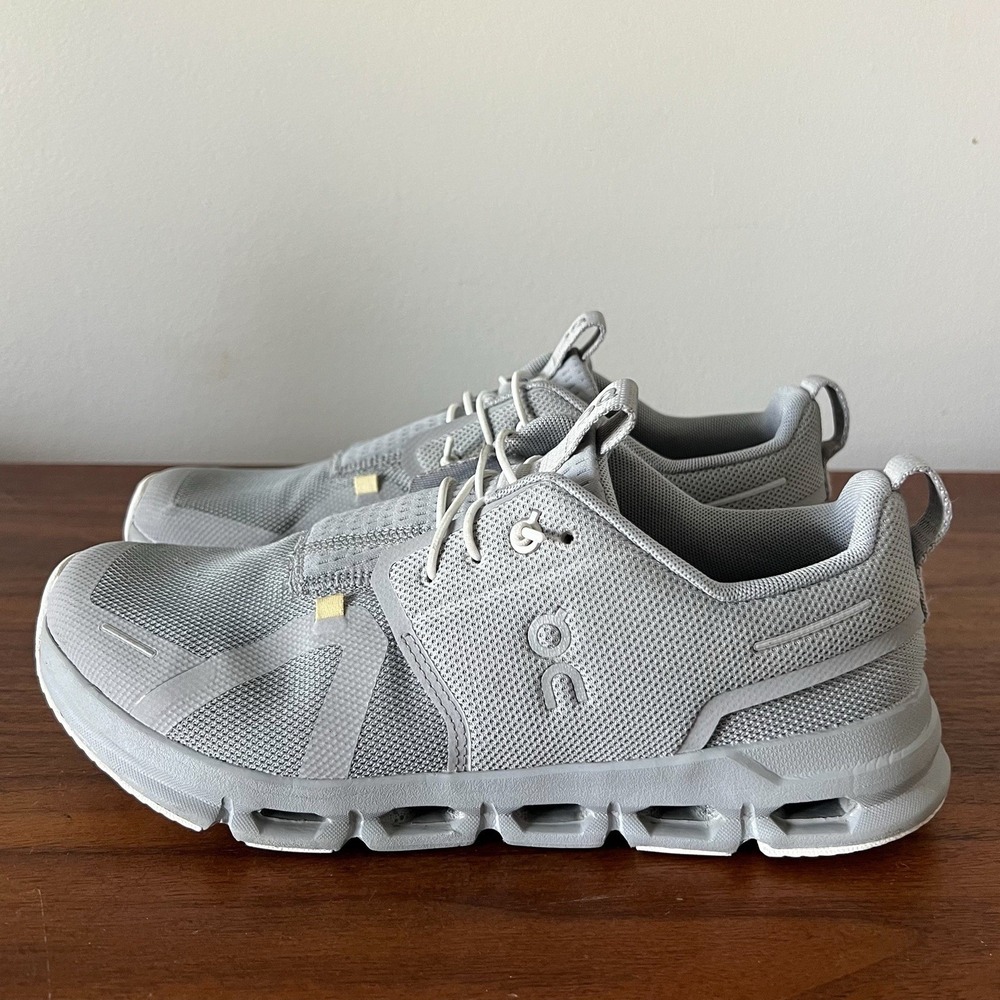 On Cloud Sky Shoes Big Kids Youth Size 6.5 Gray Running - Picture 4 of 7